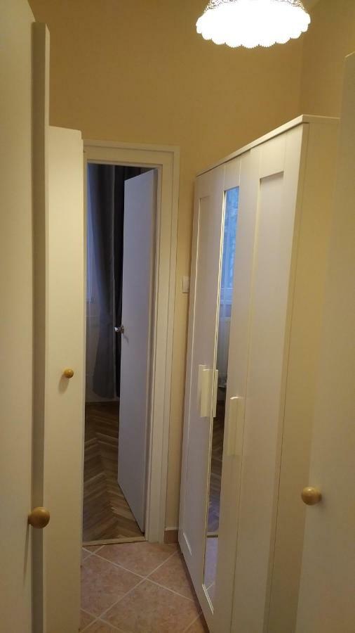 Heidi Apartman Szeged Buitenkant foto